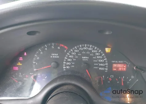 2001 Chevrolet Camaro Z28 z USA, uszkodzony, nr VIN 2G1FP32G812120168